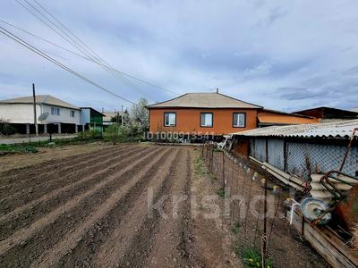Продажа домов и дачи в Жетысу обл.: Отдельный дом · 5 комнат · 150 м² · 10 сот., Мечникова 2 за 26 млн 〒 Отдельный дом · 5 комнат · 150 м² · 10 сот., Мечникова 2 за 26 млн 〒 в Талдыкоргане