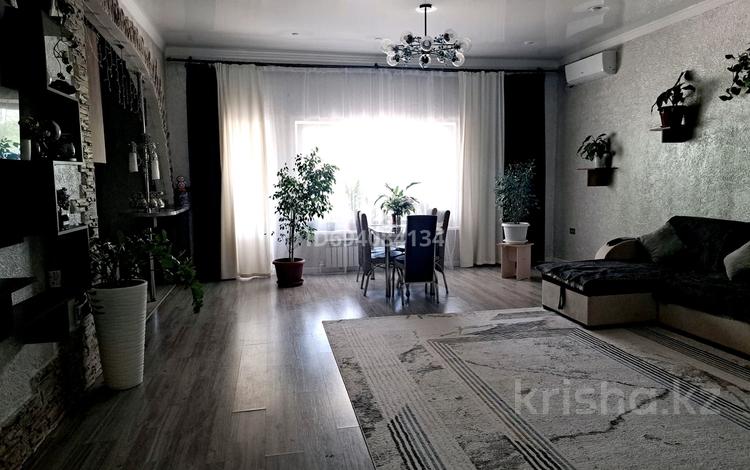 Жеке үй · 3 бөлме · 130 м² · 8 жүзд., Геолог -ш/а., Беймахис, бағасы: 50 млн ₸ в Атырау, мкр Геолог — фото 2