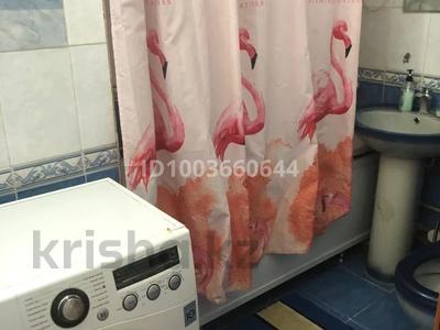 2-комнатная квартира · 41.5 м² · 5/5 этаж, Раймбека — Аблайхана за 32 млн ₸ в Алматы, Алмалинский р-н