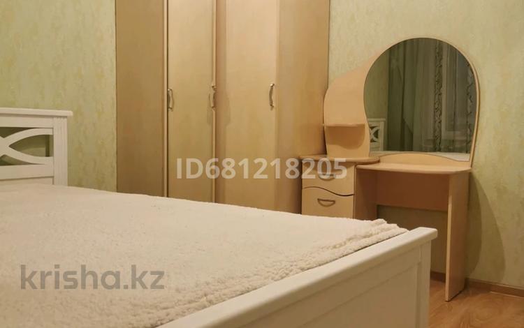 2-комнатная квартира, 49 м², 3/5 этаж помесячно, Щедрина 30 за 120 000 〒 в Павлодаре — фото 2