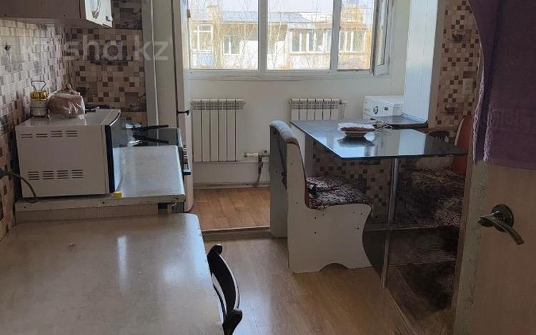 3-комнатная квартира · 64 м² · 5/5 этаж, Беркимбаева 190а за 11 млн ₸ в Экибастузе — фото 2