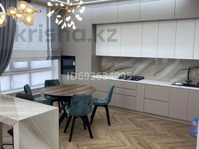 2-комнатная квартира, 86 м², 2/9 этаж, Есенжанова 3/2 за 55 млн 〒 в Уральске