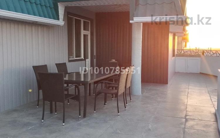 5-бөлмелі пәтер · 250 м² · 9/10 қабат, Сатпаева 35, бағасы: 130 млн ₸ в Атырау — фото 2
