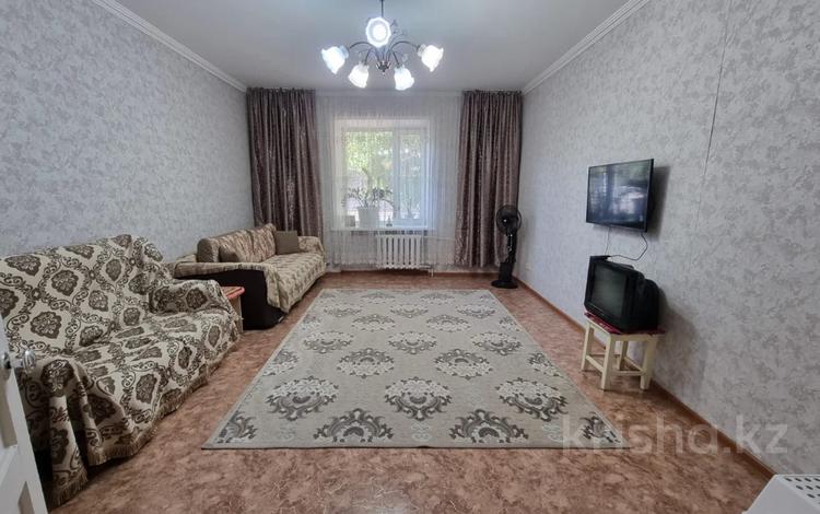 3-комнатная квартира, 94 м², 1/2 этаж, Рыскулова 19 за 15.9 млн 〒 в Семее — фото 4