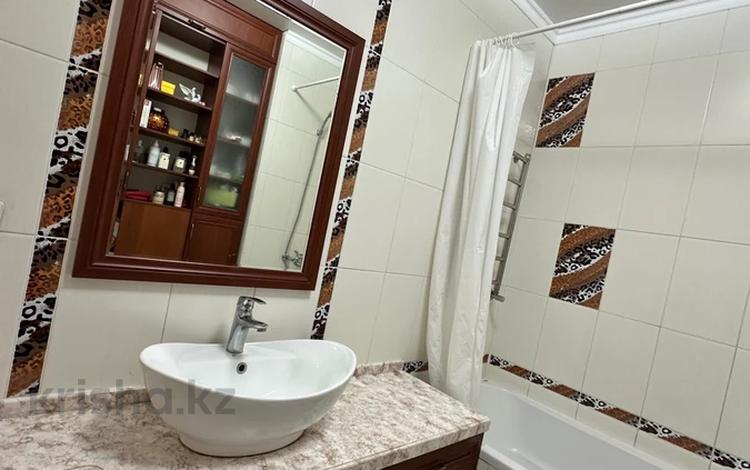 2-комнатная квартира · 70 м² · 3 этаж, Брусиловского 167 за 42 млн ₸ в Алматы, Алмалинский р-н — фото 2