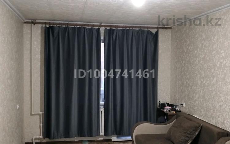 1-комнатная квартира · 32 м² · 2/5 этаж, Майкудук, Майкудук, 14й микрорайон 33 — Автостанции за 7 млн ₸ в Караганде, Алихана Бокейханова р-н — фото 2