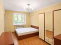 3-бөлмелі пәтер · 90.6 м² · 4/5 қабат, Богенбай Батыра 101/79 — Пушкина, бағасы: 130 млн ₸ в Алматы, Медеуский р-н
