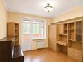 3-бөлмелі пәтер · 90.6 м² · 4/5 қабат, Богенбай Батыра 101/79 — Пушкина, бағасы: 130 млн ₸ в Алматы, Медеуский р-н — фото 5