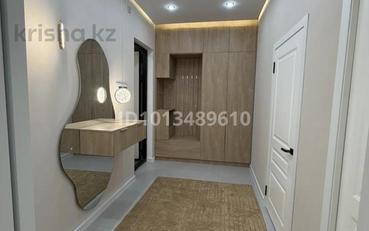2-комнатная квартира · 55 м² · 10/25 этаж, Проспект Байдибек би 127/7 — Возле Костура за 300 000 ₸ в Шымкенте, Абайский р-н — фото 2