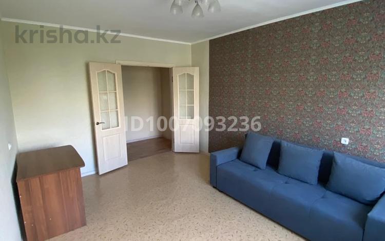 2-комнатная квартира · 52 м² · 4/5 этаж, мкр 4 15 — Абулхаирхана за 155 000 ₸ в Уральске — фото 2