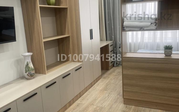 1-комнатная квартира · 48 м² · 10/16 этаж, К. Толеметова 64/1 — Гранд парк за 300 000 ₸ в Шымкенте — фото 2