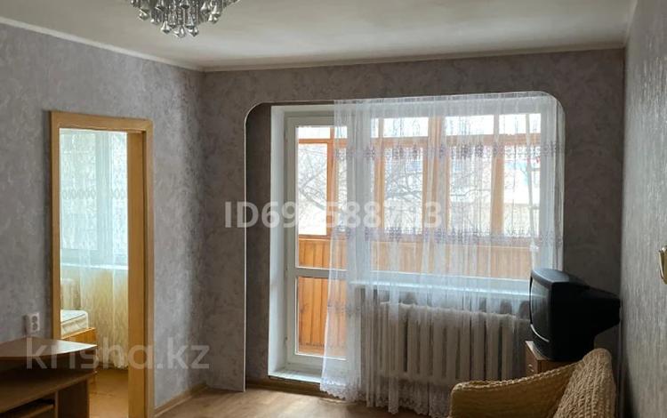 3-бөлмелі пәтер · 47 м² · 2/5 қабат, 9-ші шағым аудан, Маяковского 117 — Раузет (25 магазин), бағасы: 200 000 ₸ в Костанае, 9-й микрорайон — фото 23