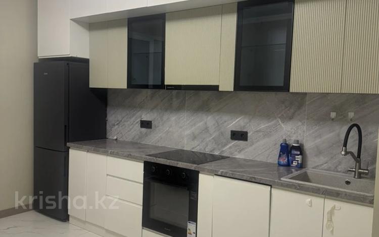 2-комнатная квартира · 72 м² · 7/12 этаж, Торекулова 91 за 400 000 ₸ в Алматы, Жетысуский р-н — фото 2