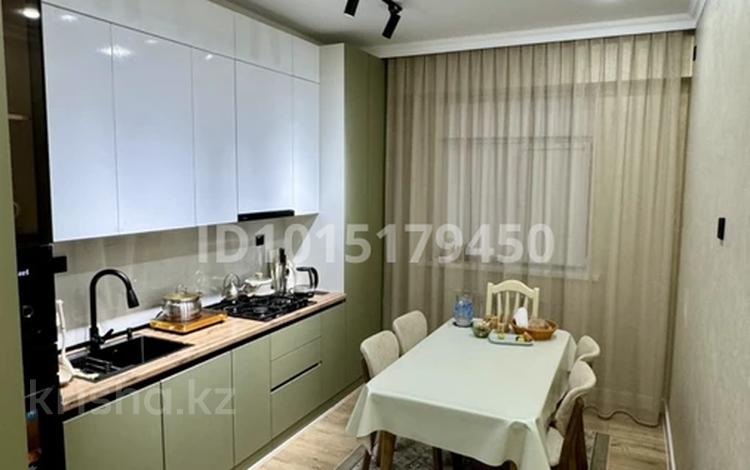 2-бөлмелі пәтер · 72 м² · 1/9 қабат, Нұрсая ш/а., мкрн Нурсая 436А, бағасы: 35 млн ₸ в Атырау, мкр Нурсая — фото 2