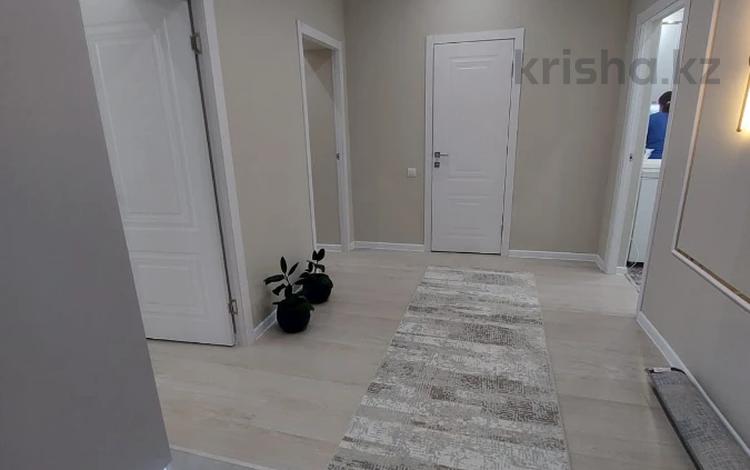 2-комнатная квартира · 71.8 м² · 2/9 этаж, мкр. Алтын орда 360 за 33 млн ₸ в Актобе — фото 2