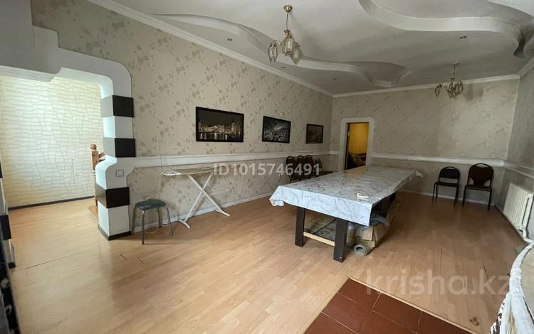 Жеке үй · 6 бөлме · 400 м² · 10 жүзд., Үркер, Бабажанова 12, бағасы: 500 000 ₸ в Астане, Нура р-н — фото 2