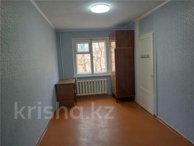 2-комнатная квартира · 42 м² · 2/5 этаж, Майкудук, 12й микрорайон за 9.5 млн ₸ в Караганде, Алихана Бокейханова р-н