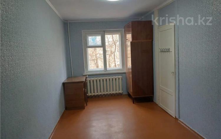 2-комнатная квартира · 42 м² · 2/5 этаж, Майкудук, 12й микрорайон за 9.5 млн ₸ в Караганде, Алихана Бокейханова р-н — фото 4