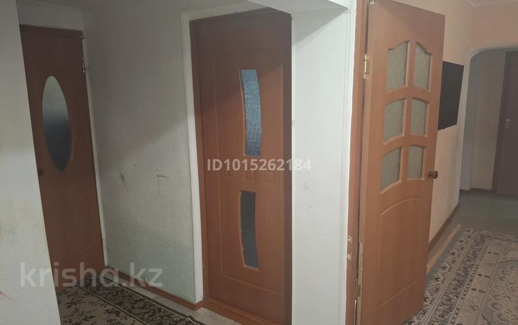 4-комнатная квартира · 75 м² · 2/5 этаж, мкр Алатау за 26 млн ₸ в Таразе — фото 2
