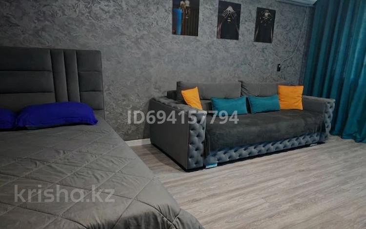 2-комнатная квартира · 48 м² · 5/5 этаж, 50 лет Октября 104 за 18 000 ₸ в Рудном — фото 9