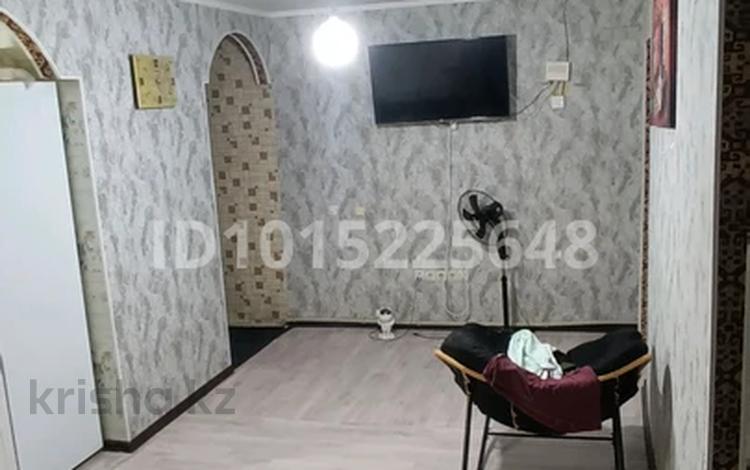 4-бөлмелі пәтер · 52 м² · 1 қабат, Абылай Хана 28/2 — Абылай Хана / Ибдиминова, бағасы: 17 млн ₸ в  — фото 2