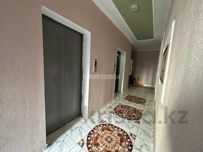 Пәтерлер в Мангистауской обл.: 5-бөлмелі пәтер · 140 м² · 4/11 қабат, 16-й мкр 44, бағасы: 45 млн 〒 5-бөлмелі пәтер · 140 м² · 4/11 қабат, 16-й мкр 44, бағасы: 45 млн 〒 в Актау