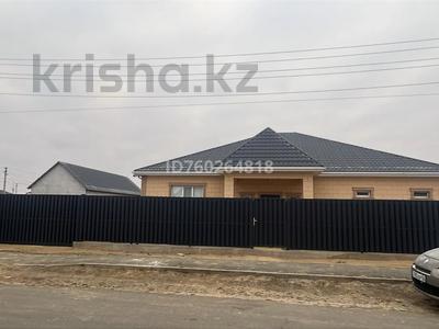 Отдельный дом · 6 комнат · 255 м² · 8 сот., мкр Балауса, 47 — Мечеть за 45 млн 〒 в Атырау