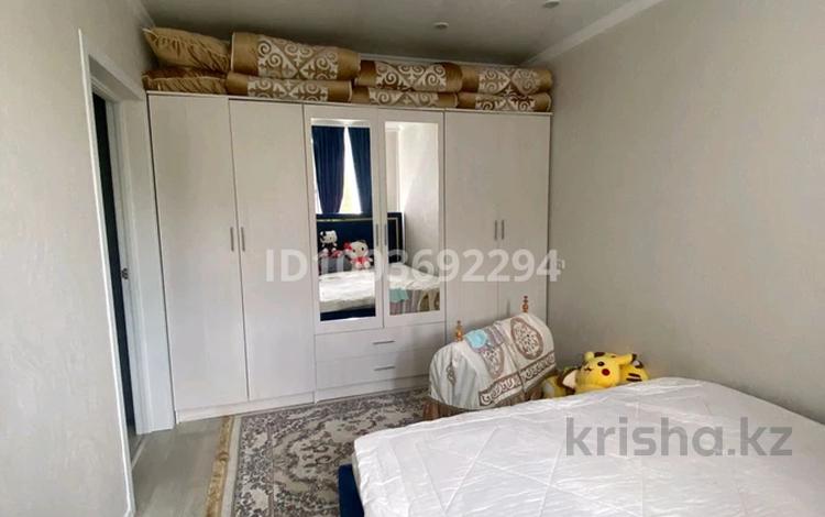 2-комнатная квартира · 54 м² · 3/9 этаж, мкр Юго-Восток, Мкр Юго-Восток, мкр Гульдер 1 12 — Муканова Букетова за 26 млн 〒 в Караганде, Казыбек би р-н — фото 2