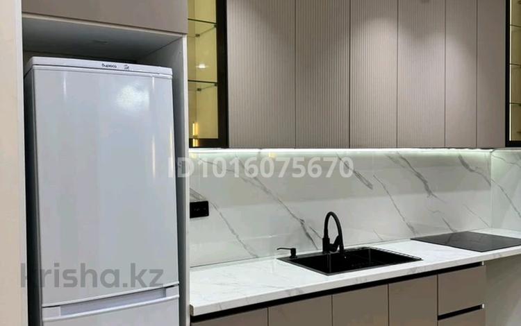 2-комнатная квартира · 50 м² · 8/9 этаж, мкр Думан-2, ул. Райымбек батыра 161б 13 за 250 000 ₸ в Алматы, Медеуский р-н — фото 2