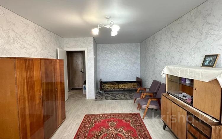 1-комнатная квартира · 39.5 м² · 12/14 этаж, просп. Нурсултана Назарбаева 244 за 11 млн ₸ в Уральске, мкр Школьник — фото 2