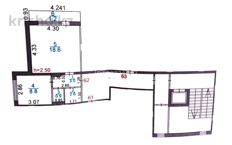 1-комнатная квартира, 34 м², 5/10 этаж, мкр Юго-Восток, Таттимбета 5 за ~ 14.4 млн 〒 в Караганде, Казыбек би р-н — фото 2