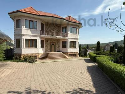 Отдельный дом · 5 комнат · 398 м² · 15 сот., Оспанова за 490 млн ₸ в Алматы, Медеуский р-н