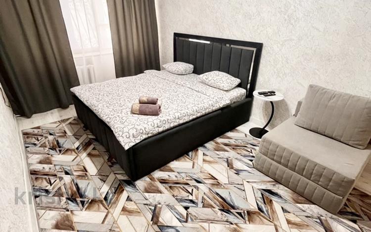 1-комнатная квартира · 35 м² · 1/5 этаж, Гумарова 88 за 12 000 ₸ в Атырау, мкр Авангард-4 — фото 8