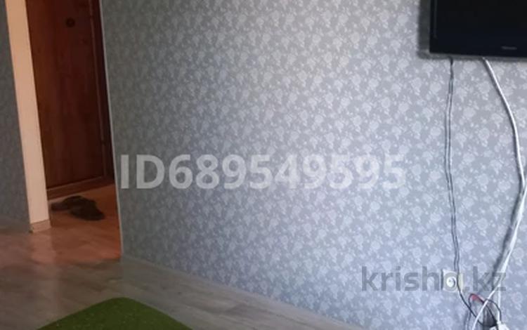 1-комнатная квартира · 35 м² · 5/5 этаж, Кердеры 138 — Кердеры-Абая за 2 000 〒 в Уральске, мкр Школьник — фото 2