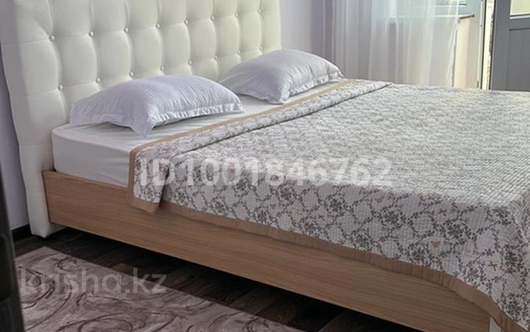 2-бөлмелі пәтер · 70 м² · 4/5 қабат, 6-ш/а. 24, бағасы: 15 000 ₸ в Актау, 6-й мкр — фото 13