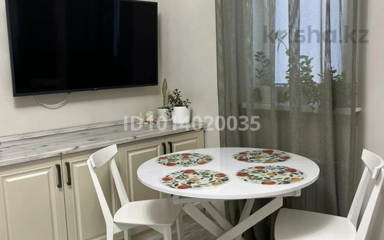 3-комнатная квартира · 62 м² · 6/20 этаж, Туркестан 14 — Пересечение Орынбор за 30 000 ₸ в Астане, Есильский р-н — фото 2