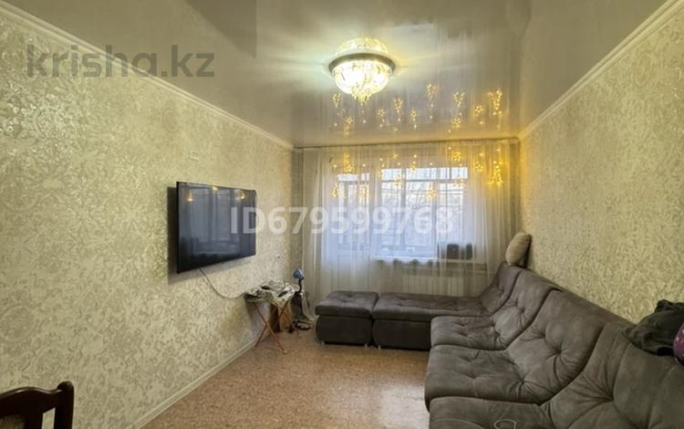 2-бөлмелі пәтер · 46 м² · 4/5 қабат, Пришахтинск, 23й микрорайон, бағасы: 12 млн 〒 в Караганде, Алихана Бокейханова р-н — фото 11