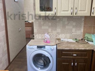 2-бөлмелі пәтер · 44 м² · 2/5 қабат, Хиуаз Доспанова 71, бағасы: 130 000 ₸ в Уральске, мкр Школьник