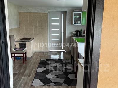 Дом · 3 комнаты · 100 м², Еңбек ауылы 20 — Төлеген Рақымжанов көшесі 20 үй за 30 000 ₸ в 