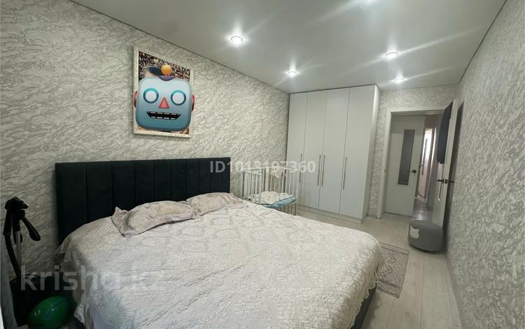 3-комнатная квартира · 65 м² · 5/9 этаж, Майкудук, мкр Восток-2 5 за 18 млн ₸ в Караганде, Алихана Бокейханова р-н — фото 2