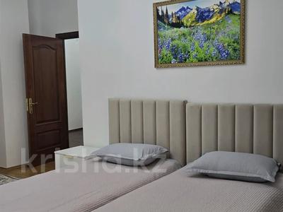 4-комнатная квартира · 200 м² · 5/6 этаж, Республики 3/2 за 650 000 〒 в Астане, Сарыарка р-н
