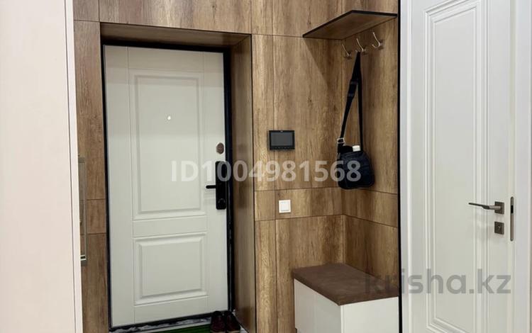 2-комнатная квартира · 53 м² · 8/10 этаж, мкр Юго-Восток, Дюсембекова 13 за 340 000 ₸ в Караганде, Казыбек би р-н — фото 2