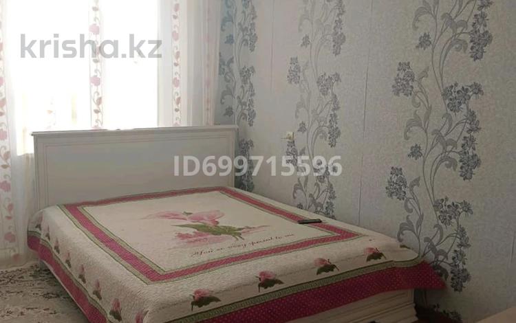 2-комнатная квартира · 54 м² · 2/5 этаж, мкр 8 275 — Остановки 8мкр за 130 000 ₸ в Актобе — фото 7