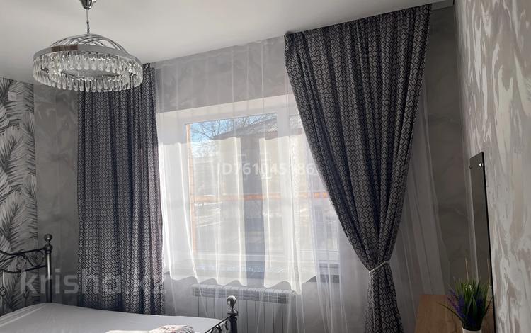 1-комнатная квартира · 56 м² · 1/4 этаж, Кайрат Жумагалиева 31 — Абиш кекилбаева за 13 000 ₸ в Уральске — фото 2