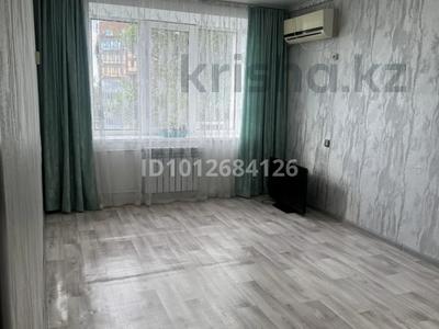 1-комнатная квартира · 35 м² · 6/9 этаж, Абая 119 — Ледовый дворец за 120 000 〒 в Уральске, мкр Школьник