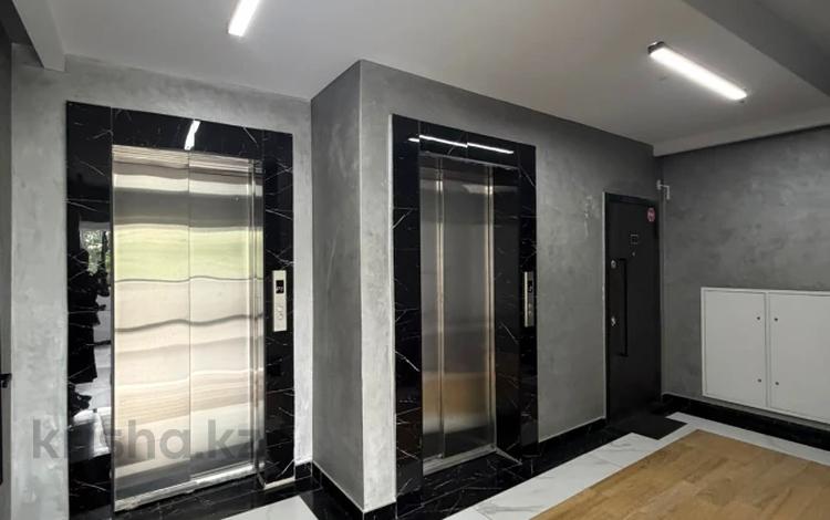 2-бөлмелі пәтер · 60 м² · 5/13 қабат, Ади Шарипова 145 — Шевченко, бағасы: 67 млн ₸ в Алматы, Алмалинский р-н — фото 8