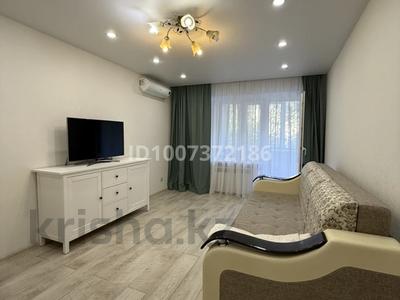 2-комнатная квартира · 48 м² · 3/5 этаж, Абая 40 за 26 млн 〒 в Уральске, мкр Школьник