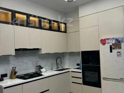 3-комнатная квартира · 106 м² · 9/9 этаж, алии молдагуловой за 49 млн ₸ в Актобе