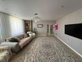 5-бөлмелі пәтер · 200 м² · 5/9 қабат, Каирбекова 31 — Каирбекова-Павлова, бағасы: 112.5 млн ₸ в Костанае — фото 3
