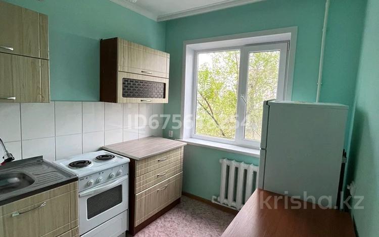 1-комнатная квартира, 40 м², 3/5 этаж помесячно, Независимости 27 за 80 000 〒 в Сатпаев — фото 2